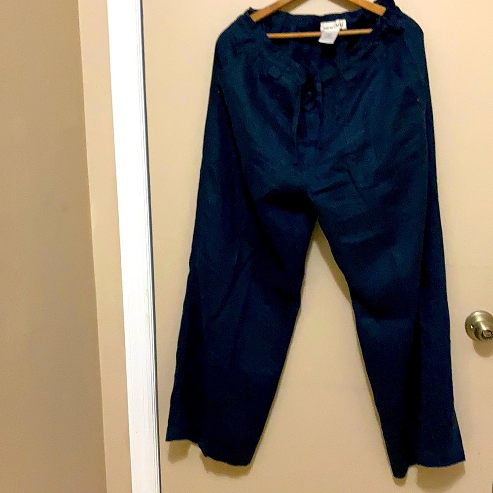 Johnny Was Dark blue slacks. 2 pits on side and 2 on back. 100% orgLinen